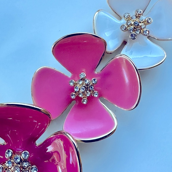 GUESS NWT Chunky Gold Link Pink & White Floral Blossom Statement Necklace - Picture 4 of 5